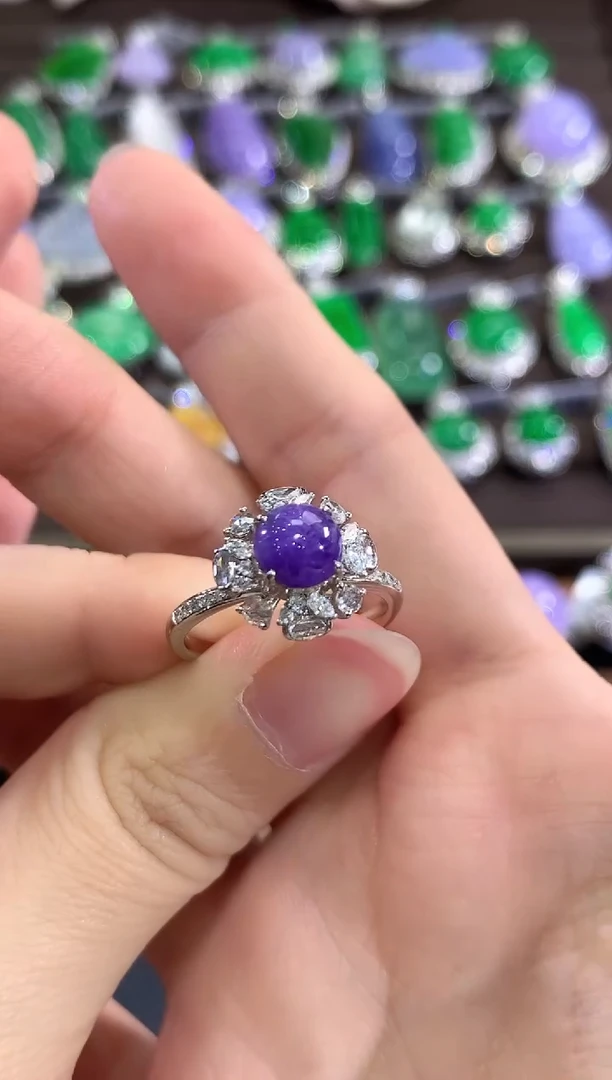 吊坠(不含链)18K金镶嵌翡翠v22 紫货有色差