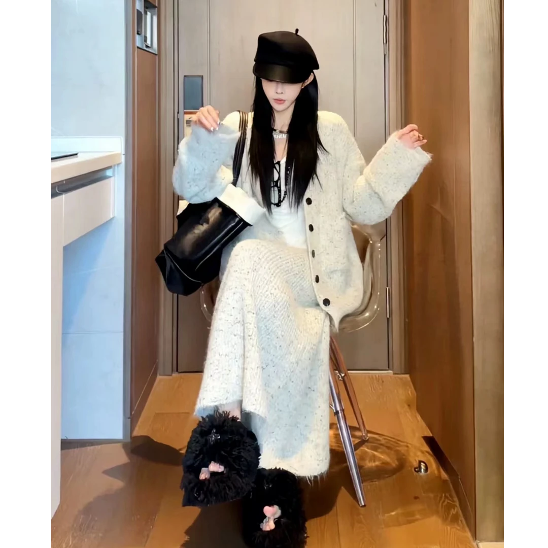 韩系慵懒感加厚圆领花纱开衫外套女秋季新款宽松软糯半身裙两件套