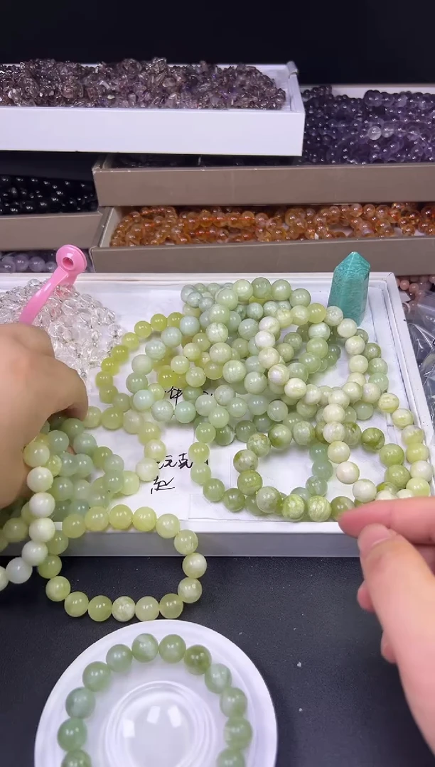 未镶嵌岫玉手饰多样性发一