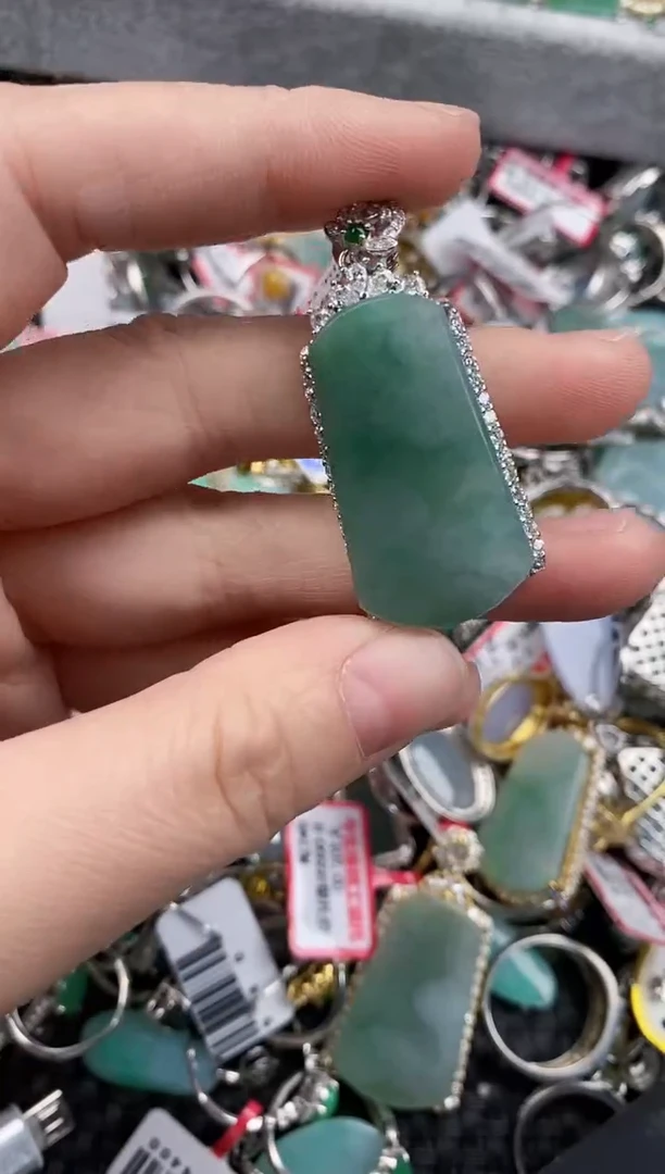 银S925镶嵌戒指翡翠333            9