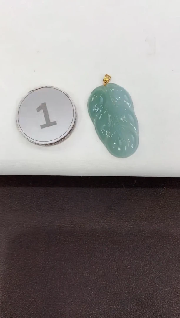 颈饰18K金镶嵌翡翠天然缅甸a货翡翠