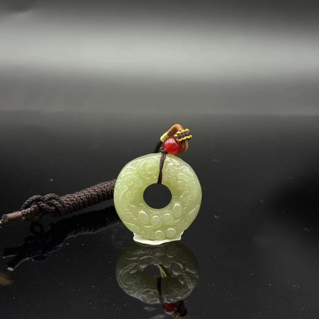和田玉双龙平安扣吊坠