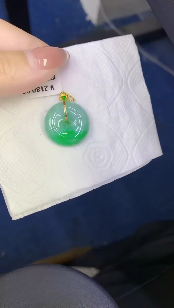 颈饰18K金镶嵌翡翠缅甸天然翡翠a货