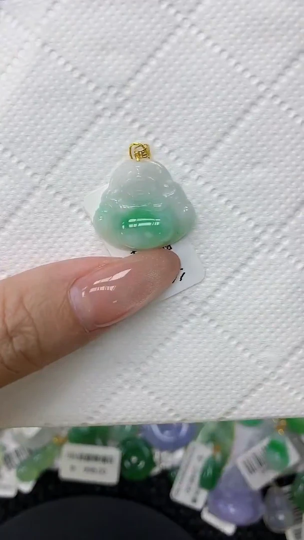 颈饰18K金镶嵌翡翠1111111111111