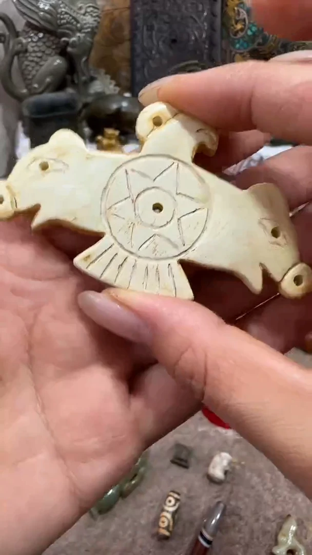 未镶嵌和田玉挂件和田玉未镶嵌挂件