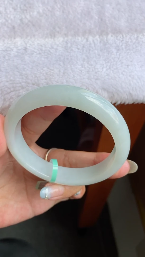 未镶嵌手镯翡翠（血漏必买）冰胶无棉淡蓝晴6号