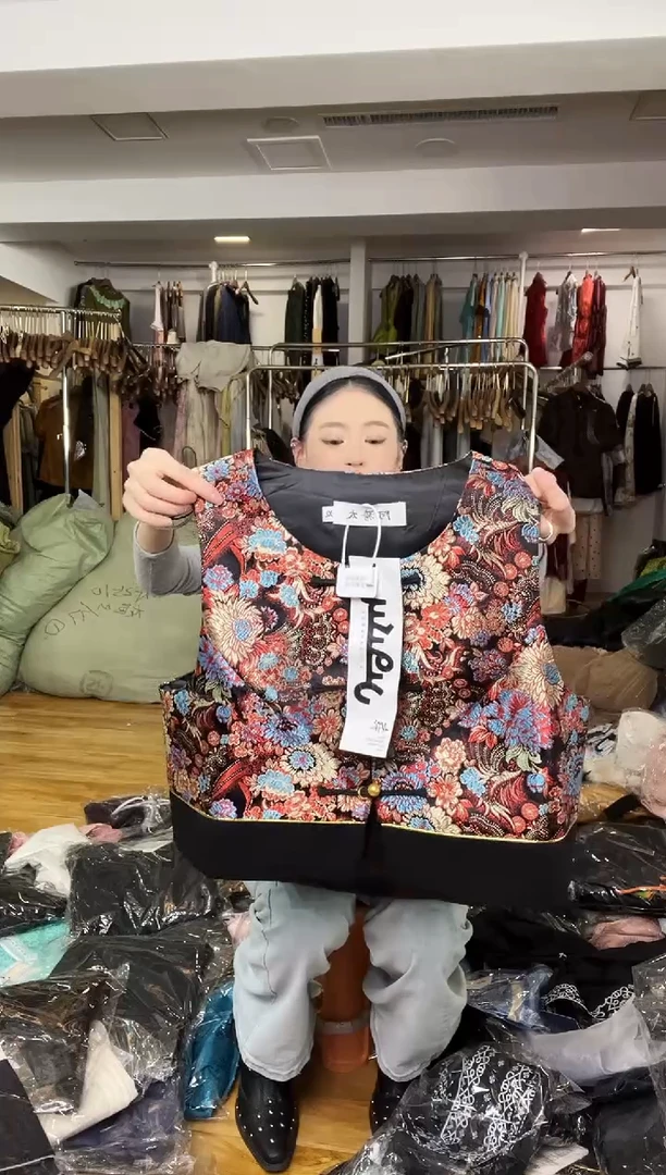 马甲       XL码      115-125斤