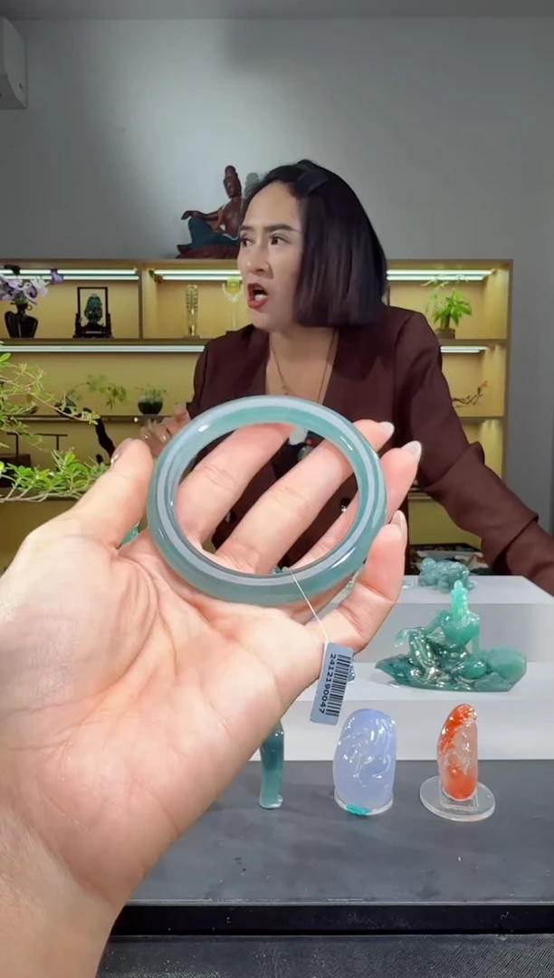 未镶嵌手镯翡翠55圈