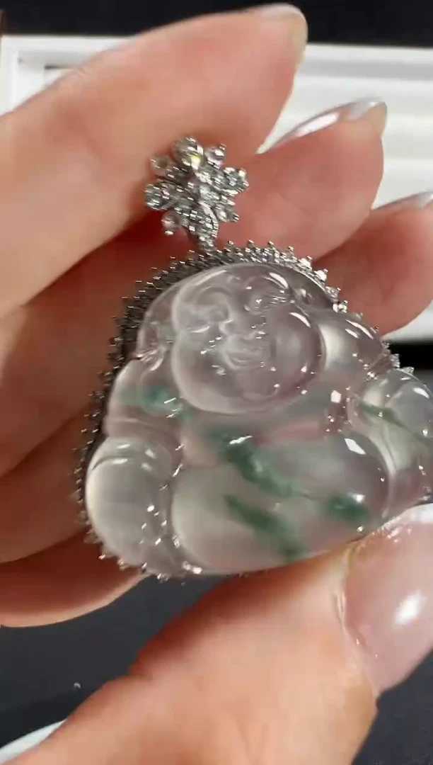 颈饰18K金镶嵌翡翠KBSZ1228-008