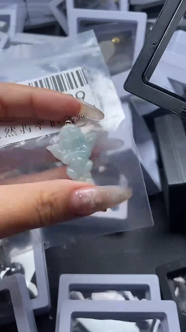 颈饰未镶嵌翡翠2599