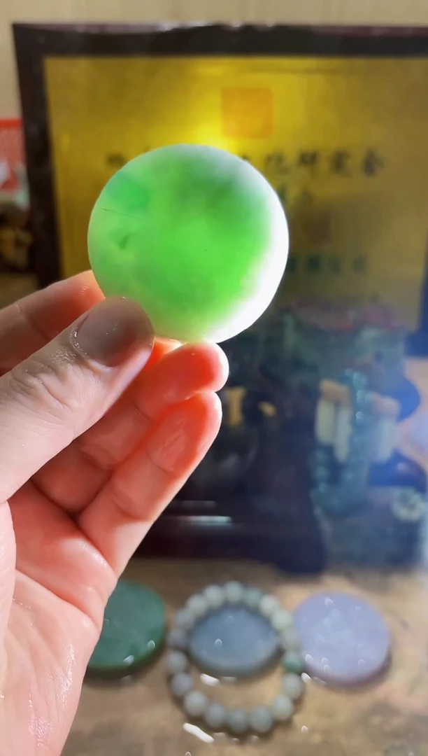 未镶嵌挂件翡翠A货常星7884