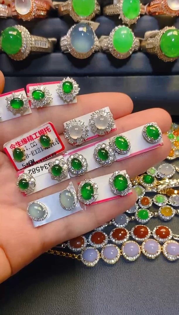 银S925镶嵌翡翠耳饰天*~天然