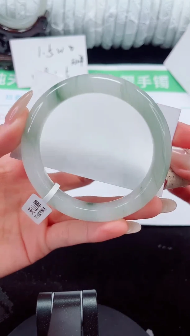 未镶嵌手镯石英质玉184-60/61