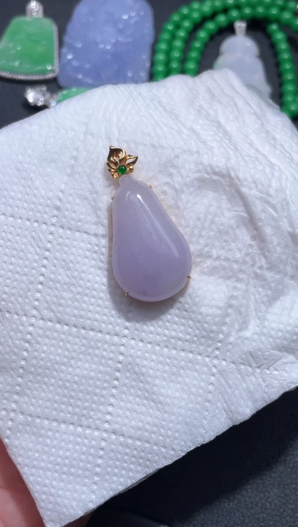 颈饰18K金镶嵌翡翠50