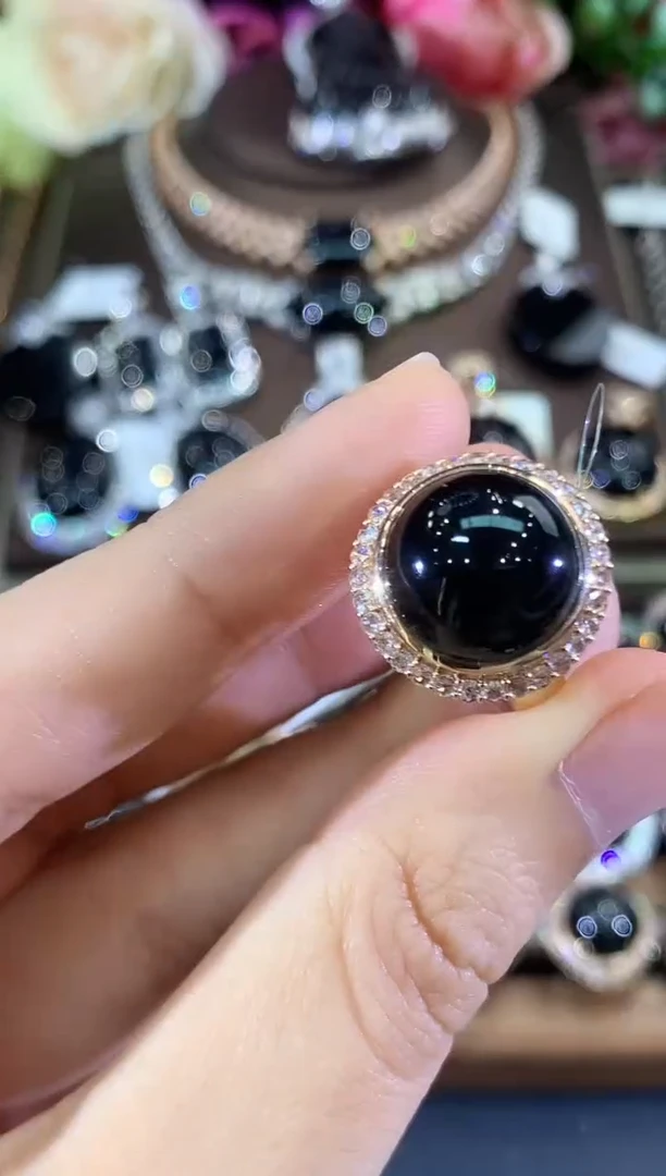 18K金镶嵌戒指翡翠B100