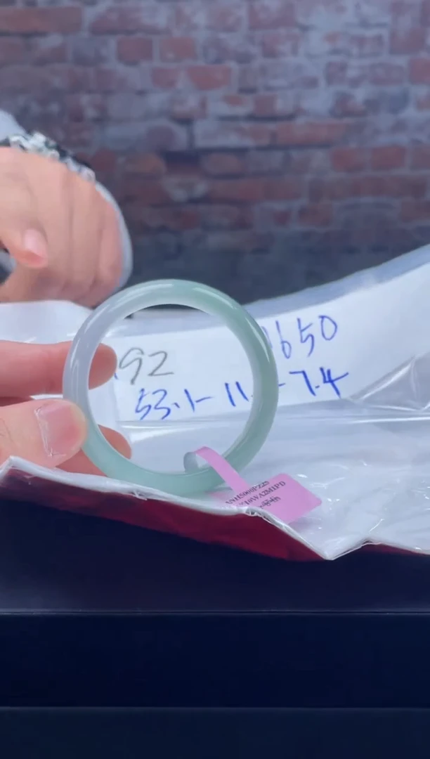 【闪购商品】定制翡翠未镶嵌毛货手镯需精细抛光/手镯192