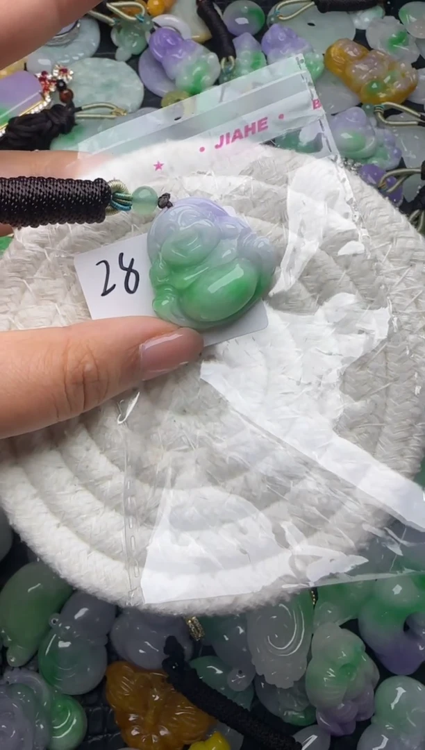 颈饰未镶嵌翡翠缅甸翡翠吊坠