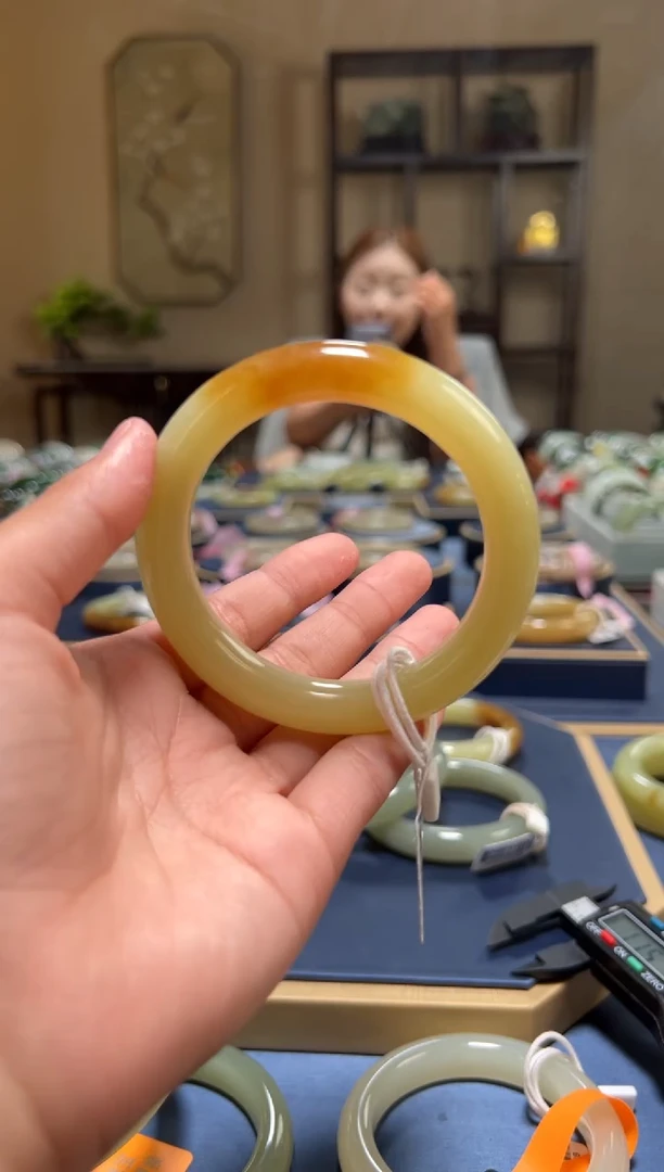 未镶嵌手镯和田玉A0081-58