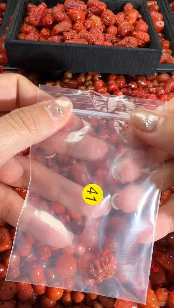 【闪购商品】南红玛瑙颈饰未镶嵌1