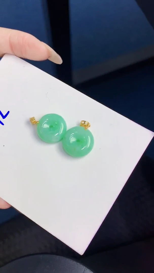 颈饰未镶嵌翡翠缅甸天然翡翠A货