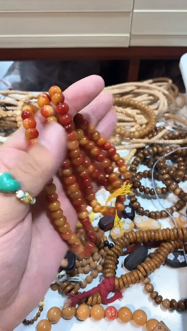 非洲檀香手串/手链牛骨半血半骨半成品苹果珠卡8+