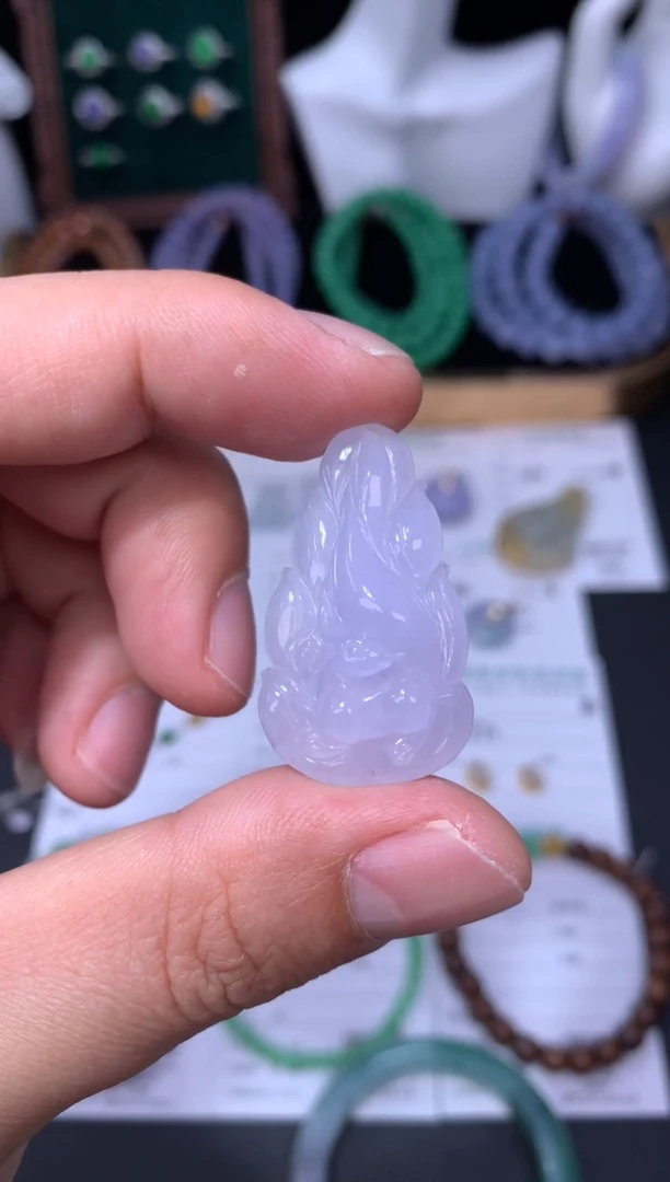 未镶嵌定制翡翠48小时鉴赏期 退货不扣服务费