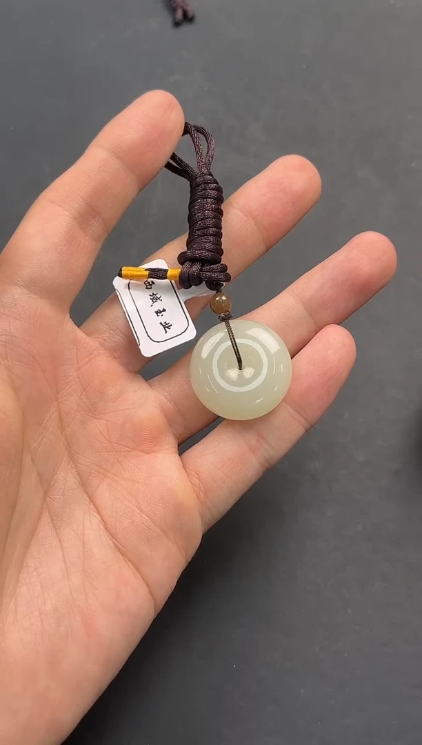 未镶嵌手串和田玉且末金山暖白平安扣微色差