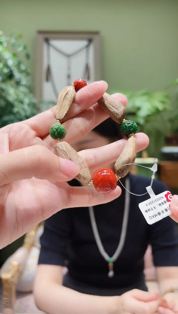 未镶嵌手串南红玛瑙多宝手串MXQ1223-3多样性发货