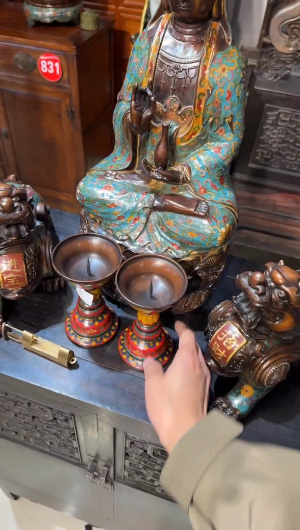 木木头款景泰蓝红烛台一对500