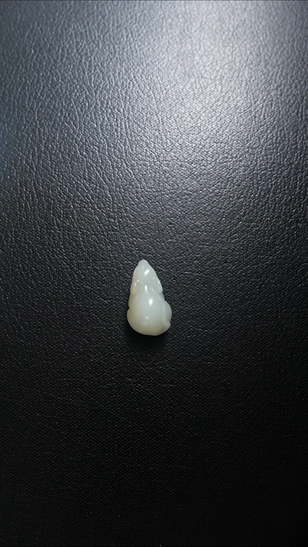 颈饰未镶嵌和田玉老鼠