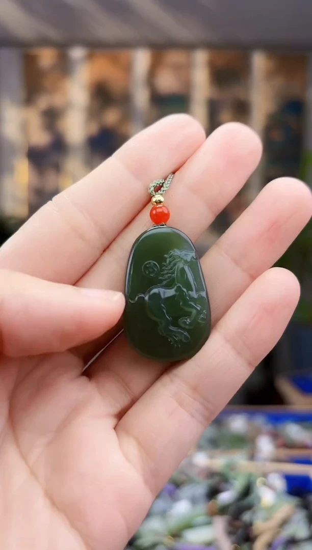 和田玉未镶嵌挂件拍一发一