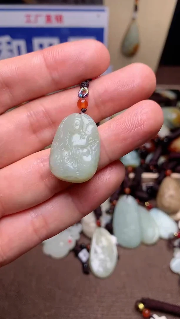 【闪购商品】和田玉颈饰未镶嵌1