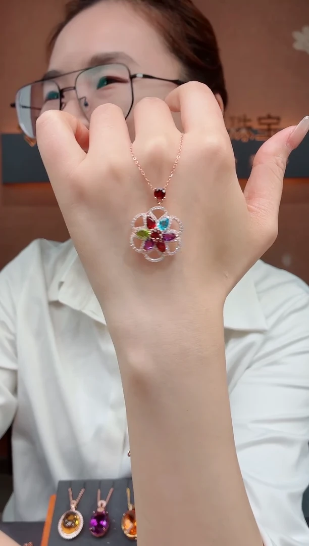 吊坠银S925镶嵌水晶水晶吊坠(多样性发其一）