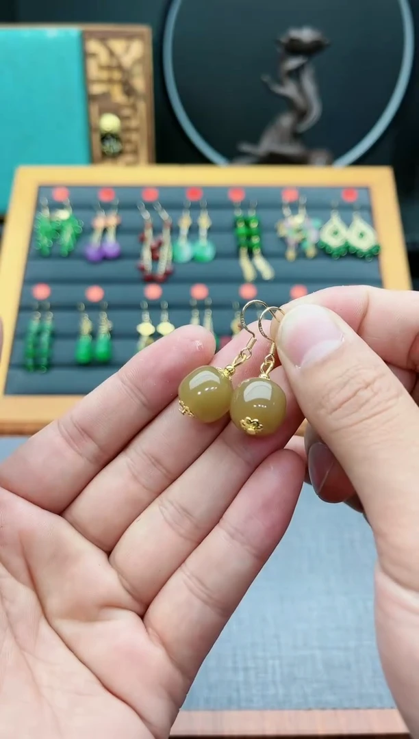 【闪购商品】玛瑙/玉髓耳饰银S925镶嵌709000