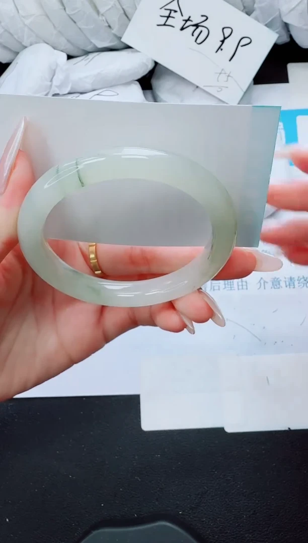 石英质玉手镯未镶嵌19/55