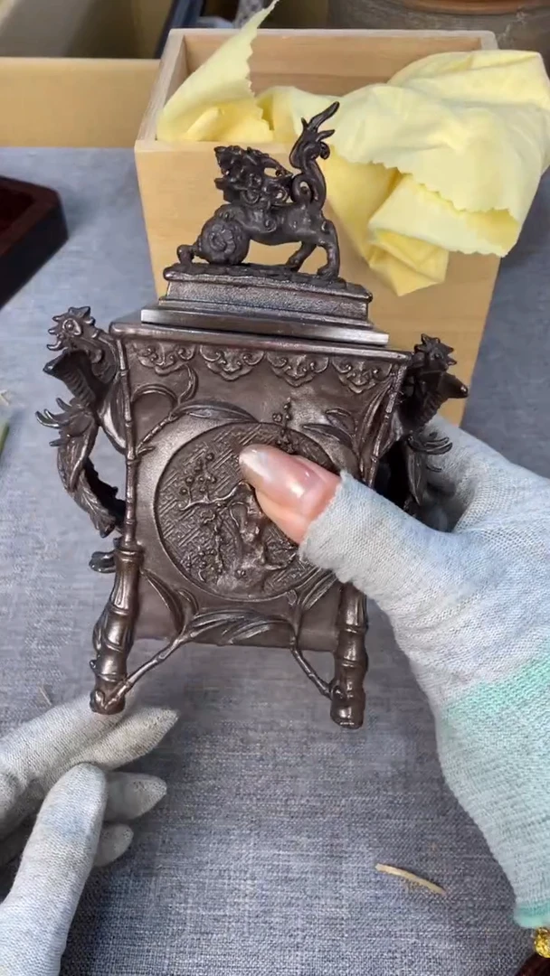 ?****拿熙文堂精美瓷器  王木生