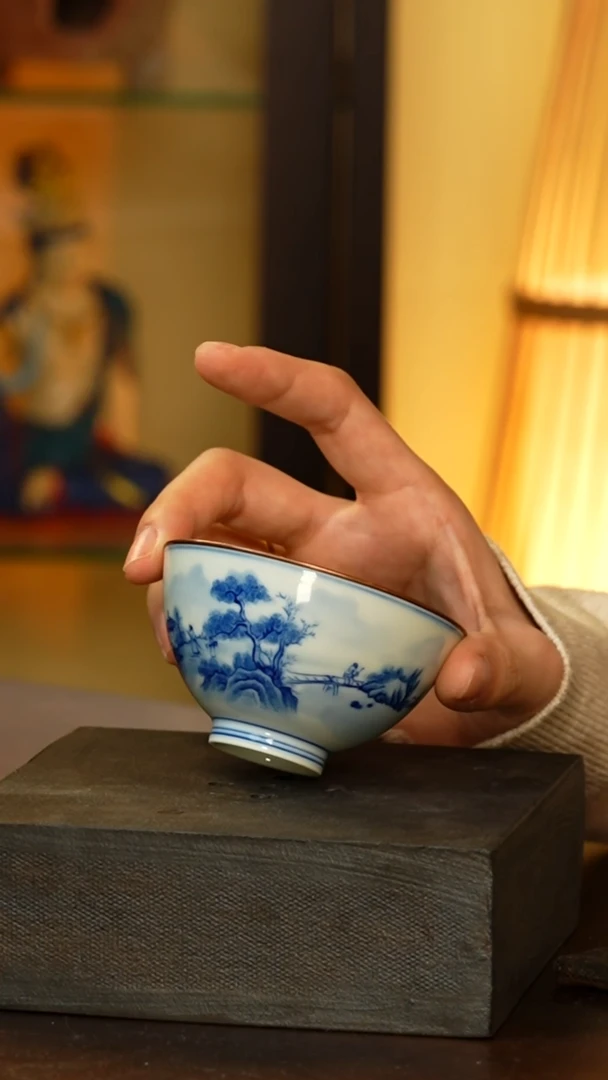 包铜青花山水大杯.