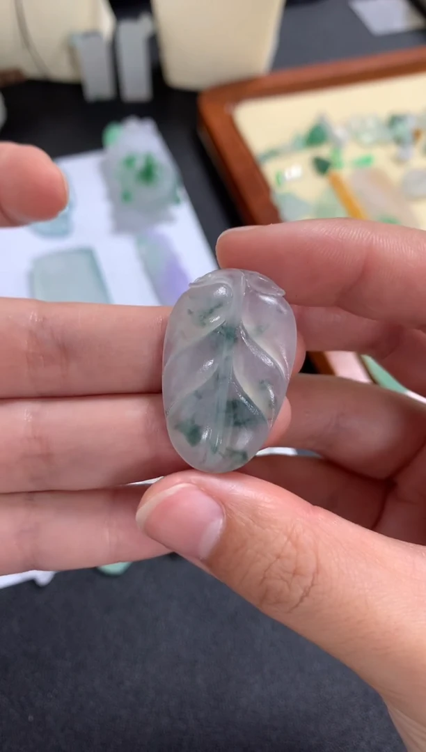 【闪购商品】定制翡翠未镶嵌翡翠