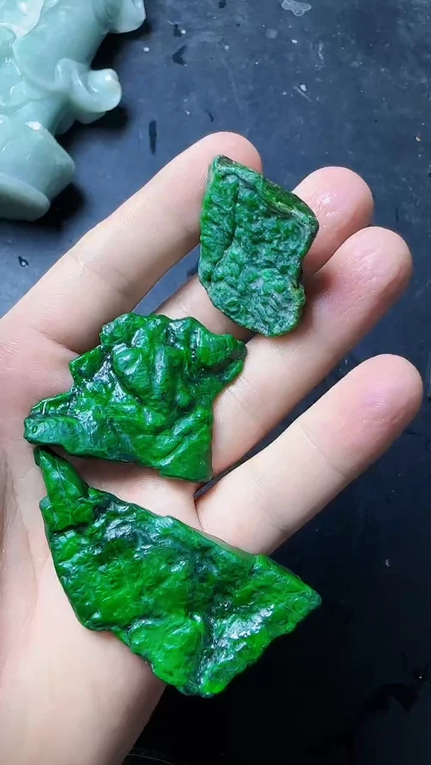 翡翠挂件未镶嵌辰*宁049翡翠