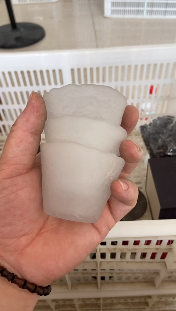 杯无运费险有瑕疵的摄影的产品有使用过的痕迹有点脏介意勿拍