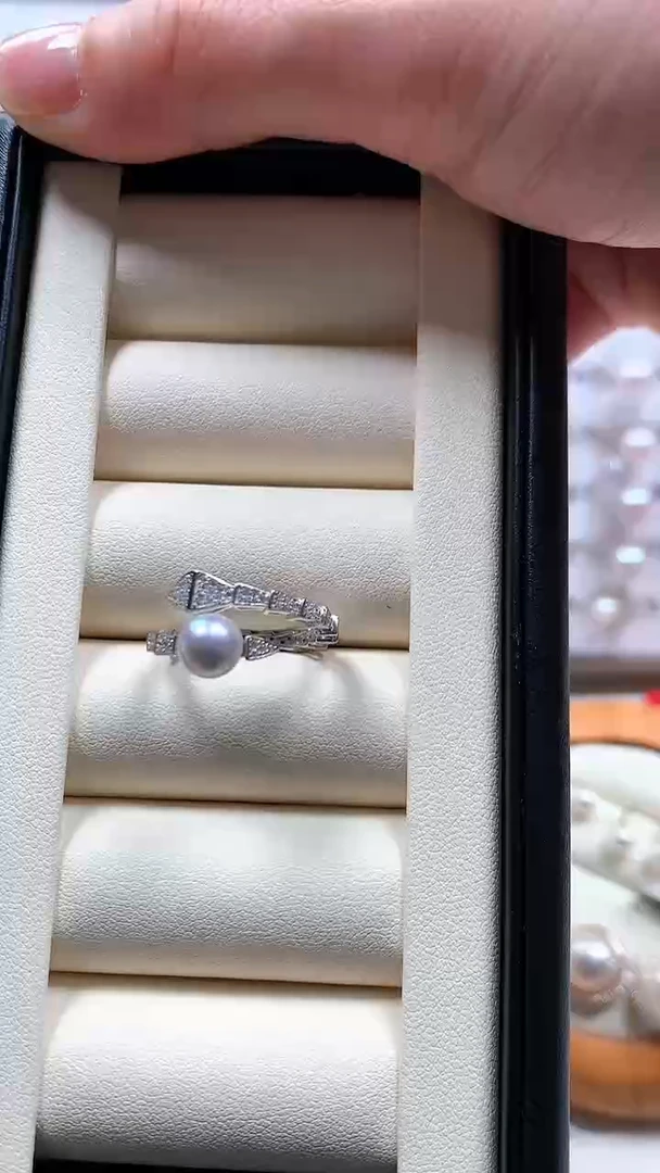【闪购商品】海水珍珠戒指银S925镶嵌海水珍珠开口戒蛇年限定款