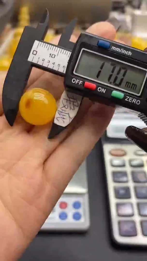 琥珀未镶嵌珠宝奇石1643