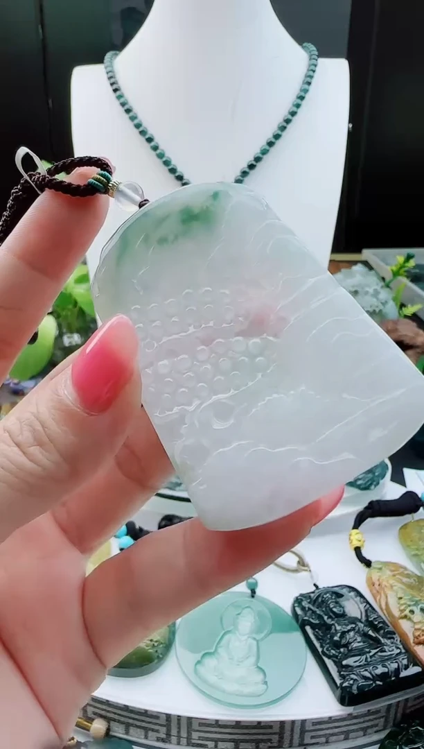 【闪购商品】翡翠颈饰未镶嵌11111111