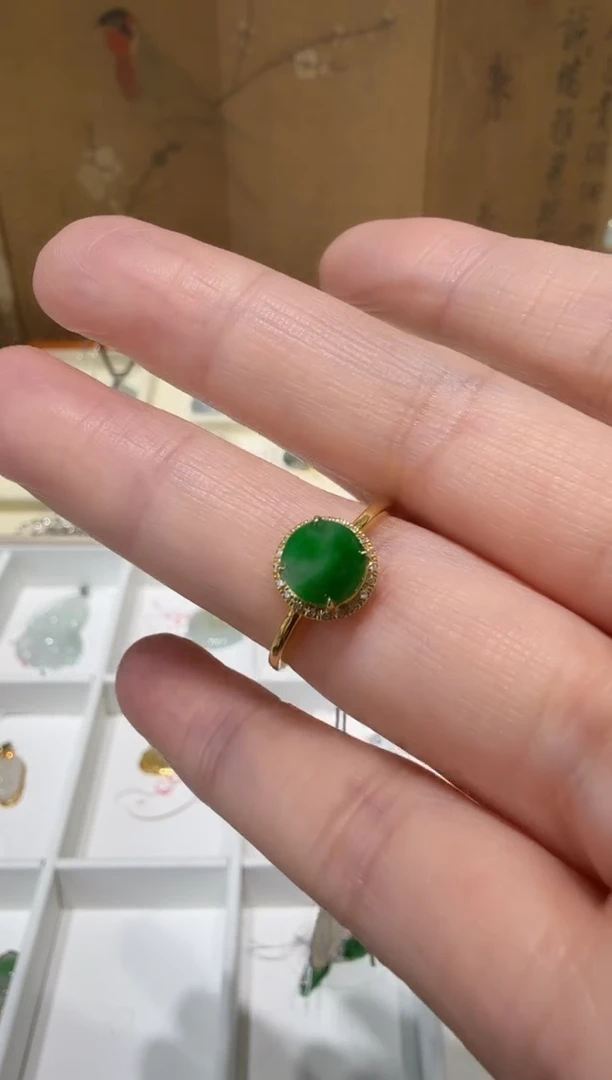 18K金镶嵌挂件翡翠A货翡翠多样性孤品