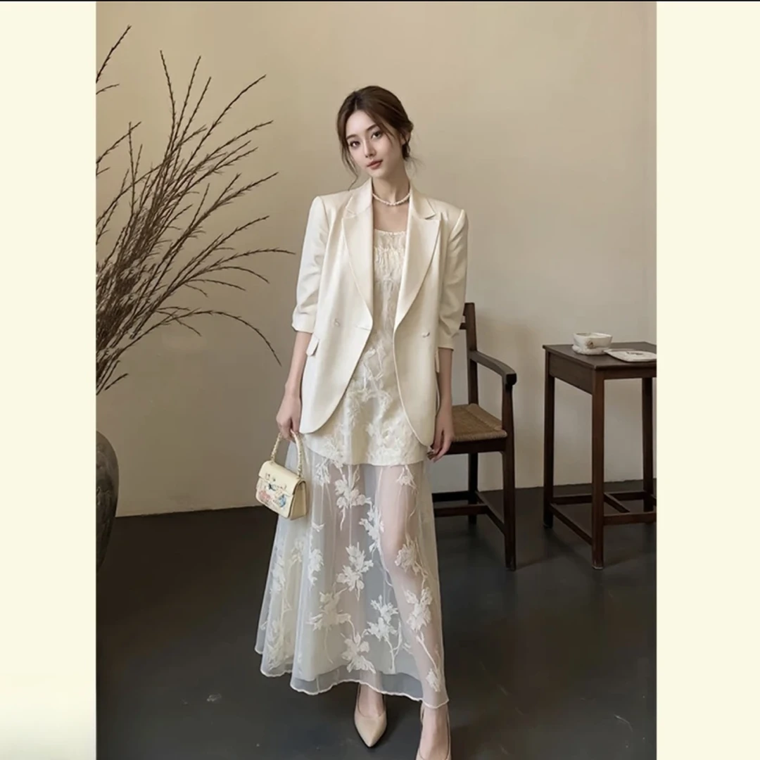小香风白色西装外套吊带连衣裙套装女2025休闲超火春装