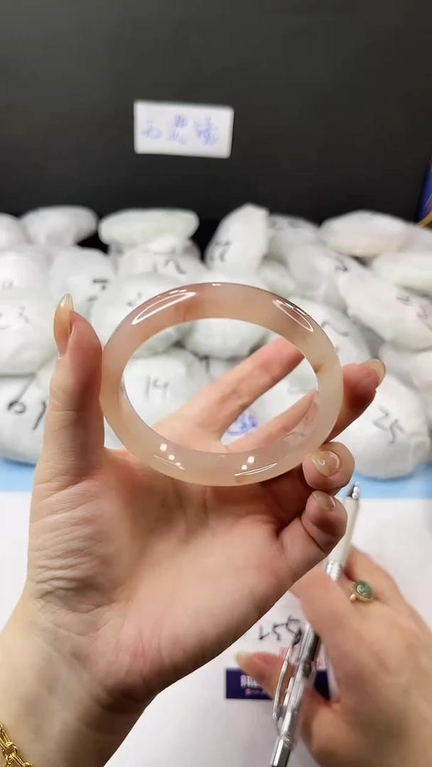 未镶嵌手镯石英质玉多样性发货L55