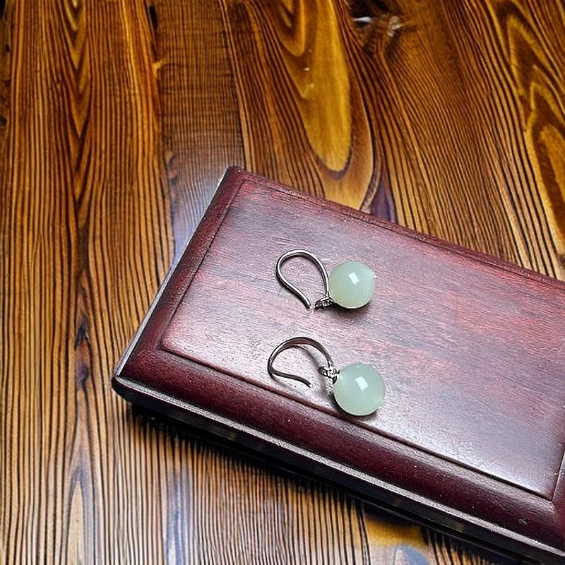 天然和田玉手工雕刻s925银耳坠耳钩款