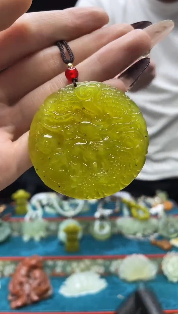 未镶嵌岫玉吊坠·