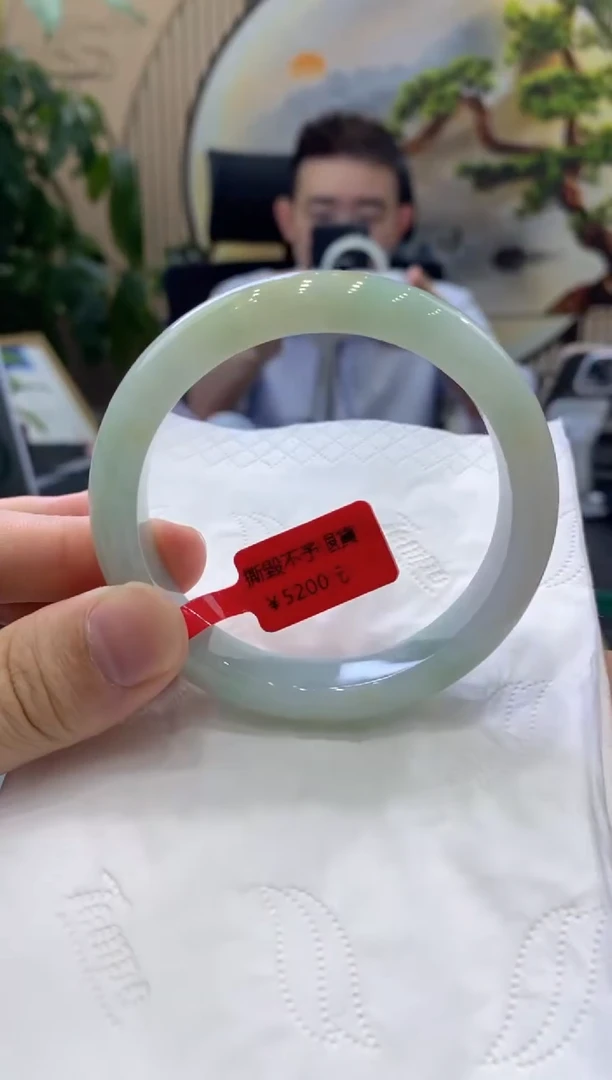 翡翠手镯未镶嵌00000005627