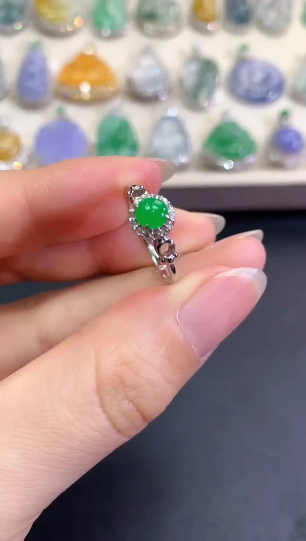 【闪购商品】翡翠戒指18K金镶嵌B62